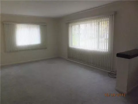 512 Iris Ave, Lansing, MI 48917 photo 4