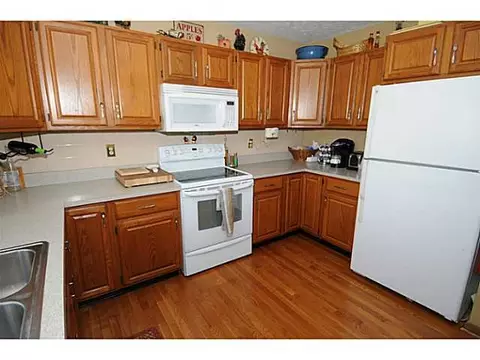 914 Button Rd, Okemos, MI 48864 photo 8