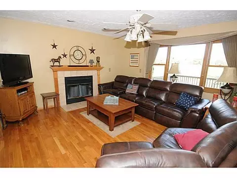 914 Button Rd, Okemos, MI 48864 photo 7