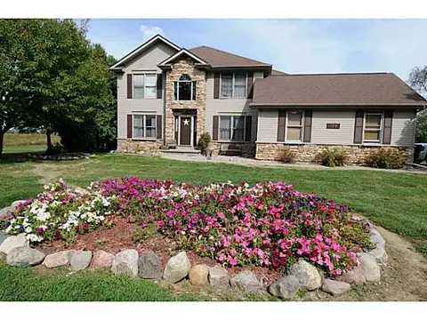 914 Button Rd, Okemos, MI 48864 photo 1