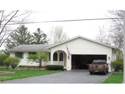 1585 W Stoll Rd, Dewitt, MI 48820 photo 1