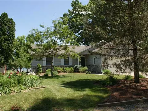 15523 Outer Dr, Bath, MI 48808 photo 1