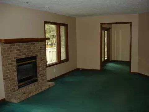 7045 Scotch Pine Ln, Perry, MI 48872 photo 2
