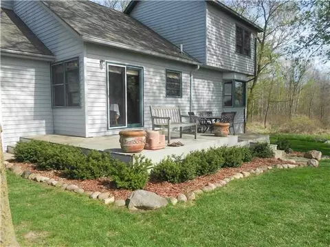 10050 Beardslee Rd, Perry, MI 48872 photo 3