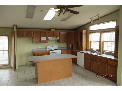 9838 Mcbride Rd, Ovid, MI 48866 photo 3