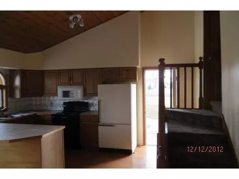 9195 E Maple Rapids Rd, Elsie, MI 48831 photo 5
