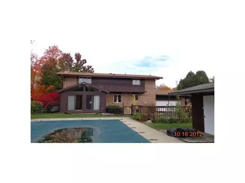 4333 Barton, Lansing, MI 48917 photo 2