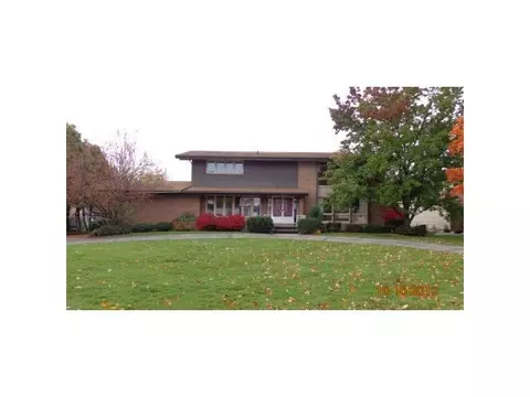4333 Barton, Lansing, MI 48917 photo 1