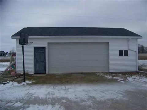 6658 Howe Rd, Dewitt, MI 48820 photo 13