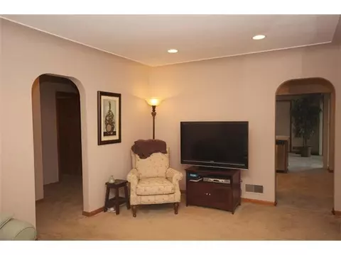 1015 E Dill, Dewitt, MI 48820 photo 7