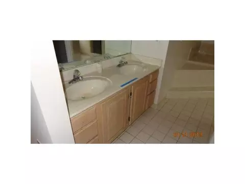 809 E Dill, Dewitt, MI 48820 photo 3