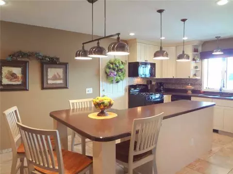 12800 Center Rd, Bath, MI 48808 photo 5