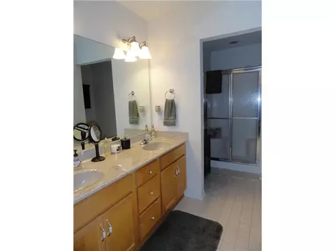 1229 Calumet Cir, Dewitt, MI 48820 photo 11