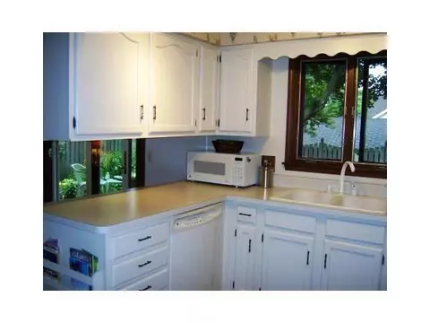 414 S Circle Dr, Williamston, MI 48895 photo 5