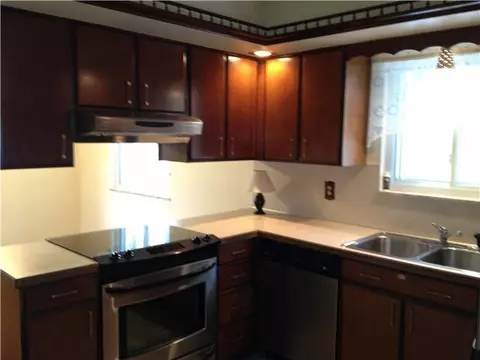 1127 Maycroft, Lansing, MI 48917 photo 8