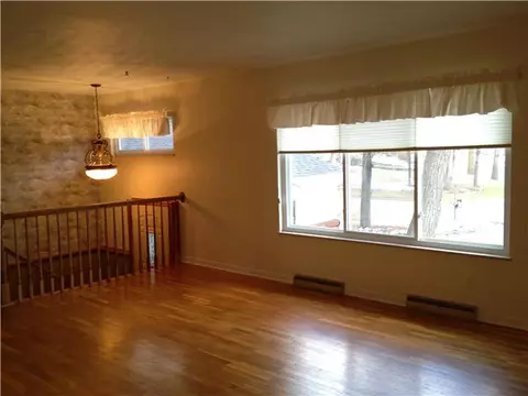 1127 Maycroft, Lansing, MI 48917 photo 4