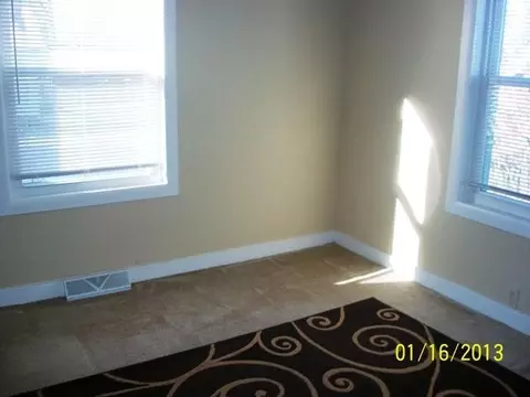 325 E Rous, Lansing, MI 48910 photo 9