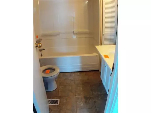 236 E Randolph, Lansing, MI 48906 photo 8