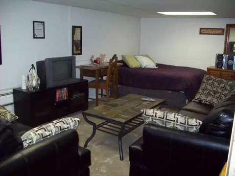 114 E Dwight St, Lansing, MI 48906 photo 22