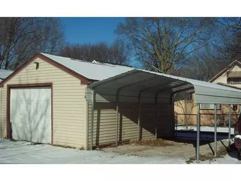 114 E Dwight St, Lansing, MI 48906 photo 3