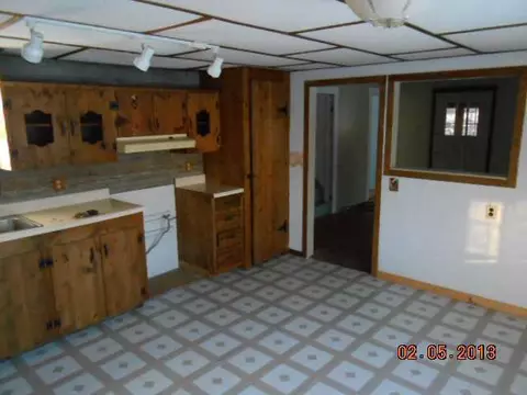 268 S Robinson St, Lyons, MI 48851 photo 2