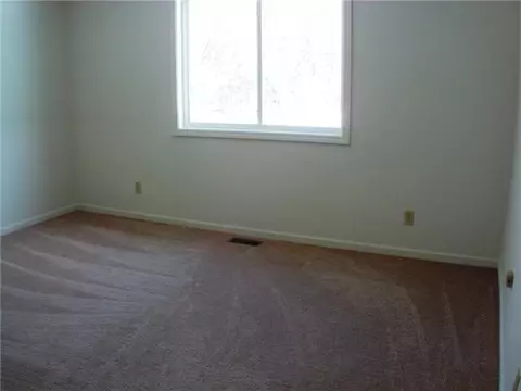 4411 Aurelius Rd, Lansing, MI 48910 photo 4