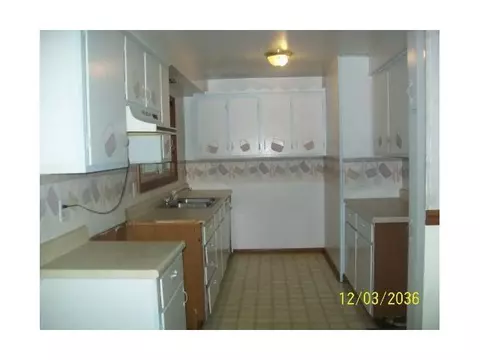12889 Upton Rd, Bath, MI 48808 photo 3