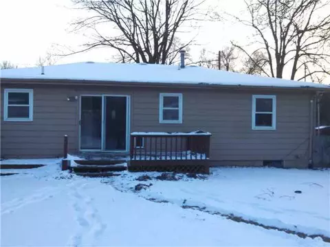 810 Morton Ave, Belding, MI 48809 photo 2