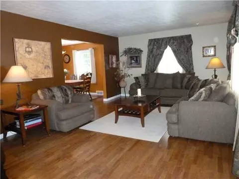 14909 Hardtke, Lansing, MI 48906 photo 3