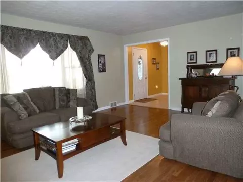 14909 Hardtke, Lansing, MI 48906 photo 4