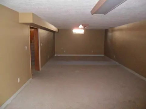 3417 Pickwick Pl, Lansing, MI 48917 photo 9
