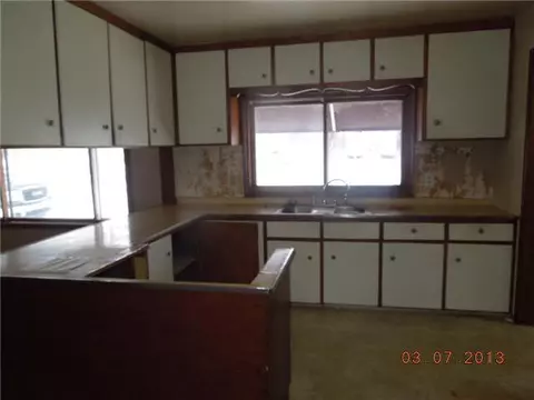 511 Jerome Ave, Owosso, MI 48867 photo 2