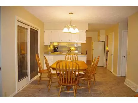 6460 Lansdown Dr, Dimondale, MI 48821 photo 11