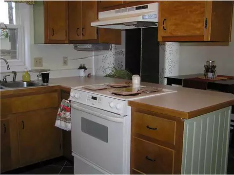 1306 Herbison Rd, Dewitt, MI 48820 photo 10