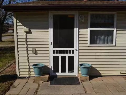 903 Pine St, Dewitt, MI 48820 photo 3