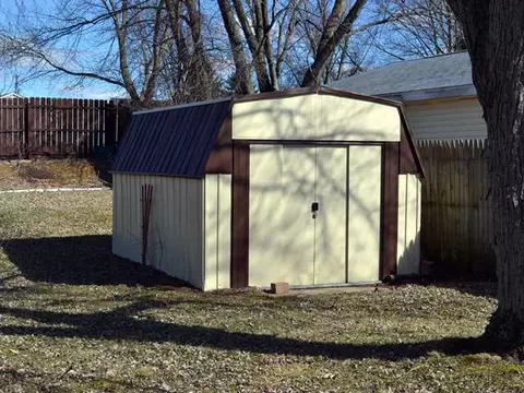 903 Pine St, Dewitt, MI 48820 photo 13