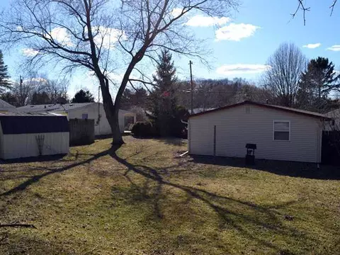 903 Pine St, Dewitt, MI 48820 photo 12