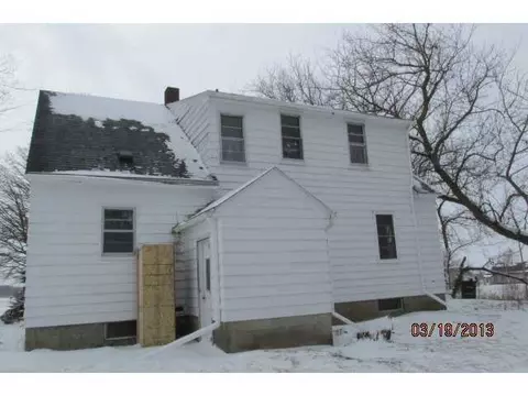 668 W Polk Rd, Ithaca, MI 48847 photo 2