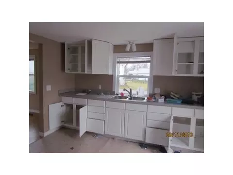 1334 Downey St, Lansing, MI 48906 photo 6