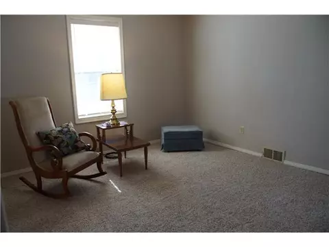 630 Spring, Grand Ledge, MI 48837 photo 4