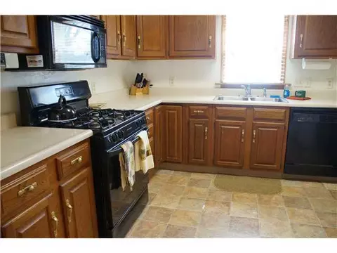 630 Spring, Grand Ledge, MI 48837 photo 11