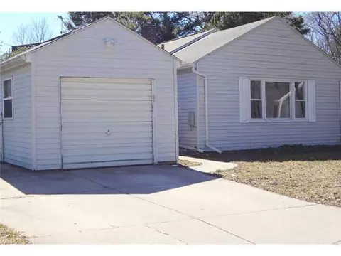 2101 Devonshire Ave, Lansing, MI 48910 photo 2