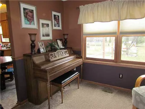 901 N Wilson, Dewitt, MI 48820 photo 5