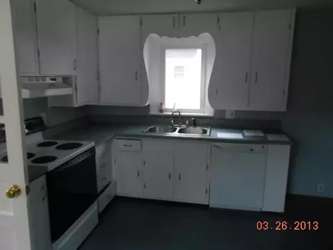 202 E Buchanan St, Saint Johns, MI 48879 photo 5
