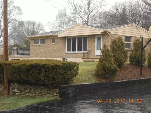 1424 Biscayne, Haslett, MI 48840 photo 1