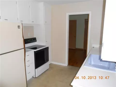 1424 Biscayne, Haslett, MI 48840 photo 4