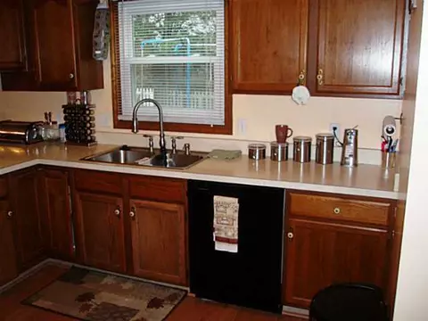 4702 Omar, Lansing, MI 48917 photo 10