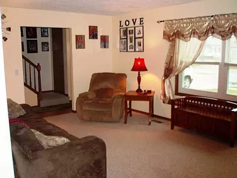 4702 Omar, Lansing, MI 48917 photo 5