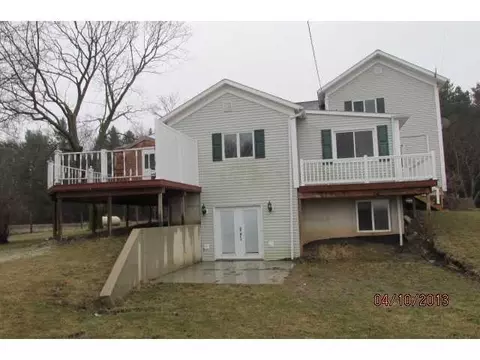 1673 E Maple Rapids Rd St, Saint Johns, MI 48879 photo 2
