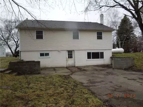 5463 Lansing Rd, Perry, MI 48872 photo 9